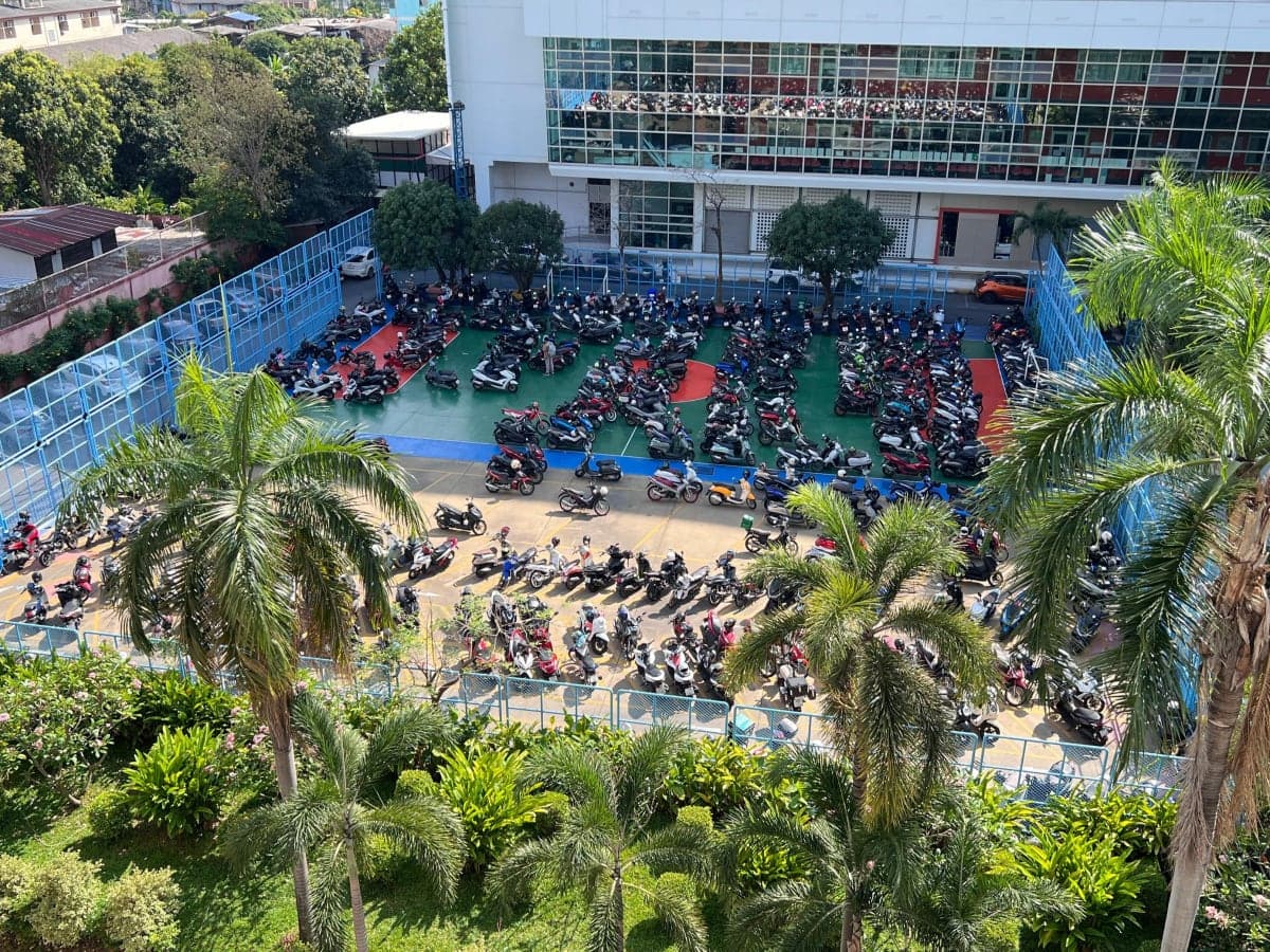 สนาม วทอ.